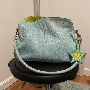 In a very good condition shoulder bag.